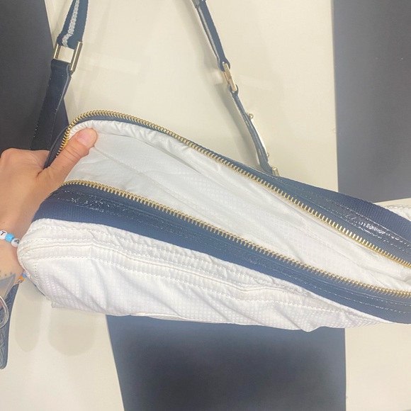 L.A.M.B. Y2K WESTWOOD MESSENGER FLAP BAG WHITE GWEN STEFANI BLACK GOLD PURSE - Picture 6 of 11